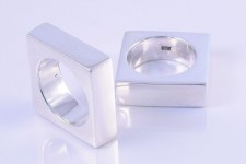 An-Minimal-Bullone-Duo1