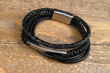 br-leathersteel-black-life